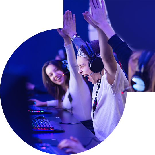 6008集团独家双向驱动技术<br>让电竞玩家尽情享受极致高速快感